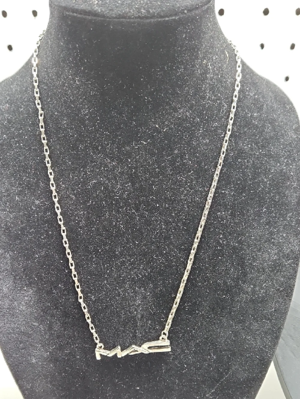 Silver-tone Mixed Bundle of Jewelry - Picture 3 of 11